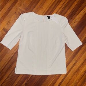 NWT 🌹 Ann Taylor Scalloped Pleated Top Size XS